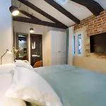 Lamenta 3* Сплит